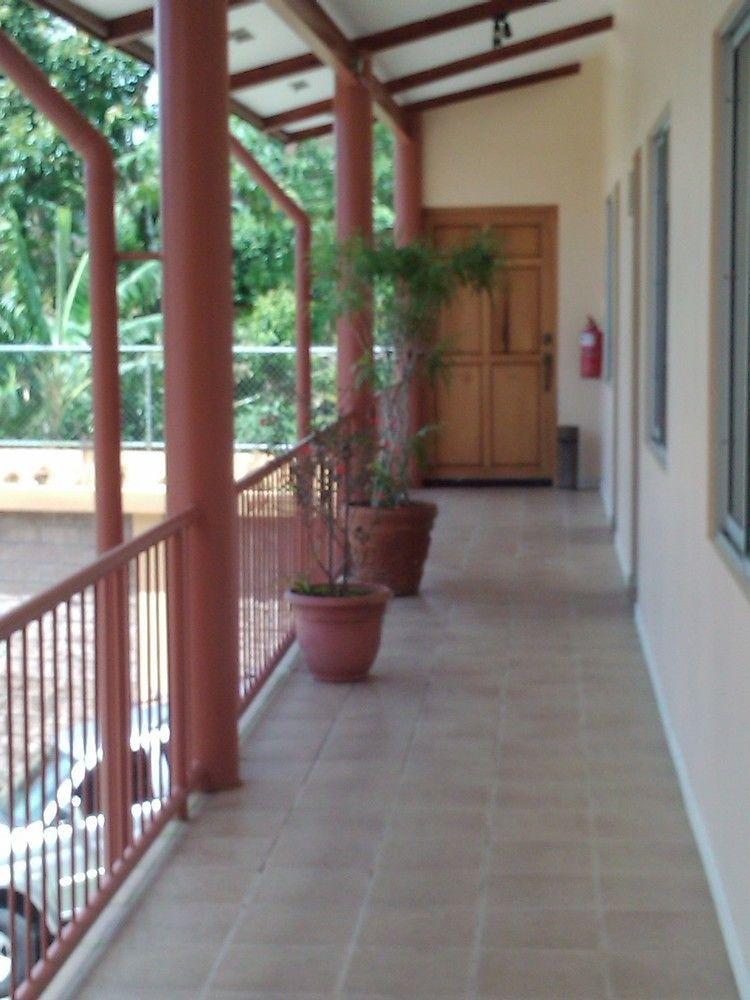 Hotel La Villa Quesada  Экстерьер фото