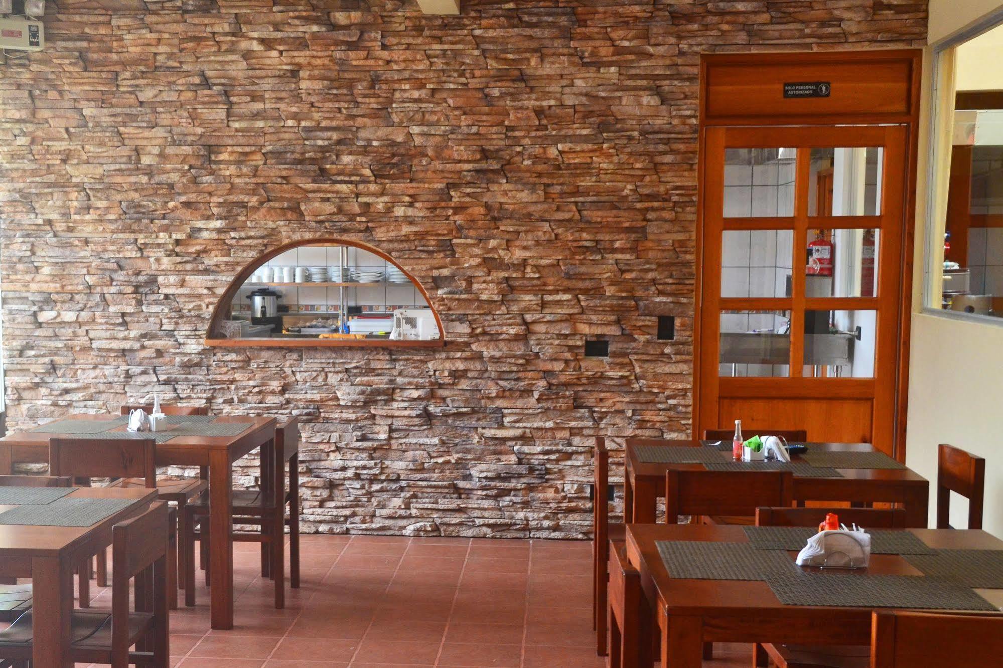 Hotel La Villa Quesada  Экстерьер фото